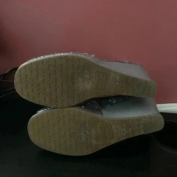 Toms Sparkling Wedge Shoes - Picture 6 of 7